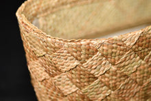 Загрузить изображение в средство просмотра галереи, Banig Tote Bag | BIG WEAVE Shopper Style & Square Handle